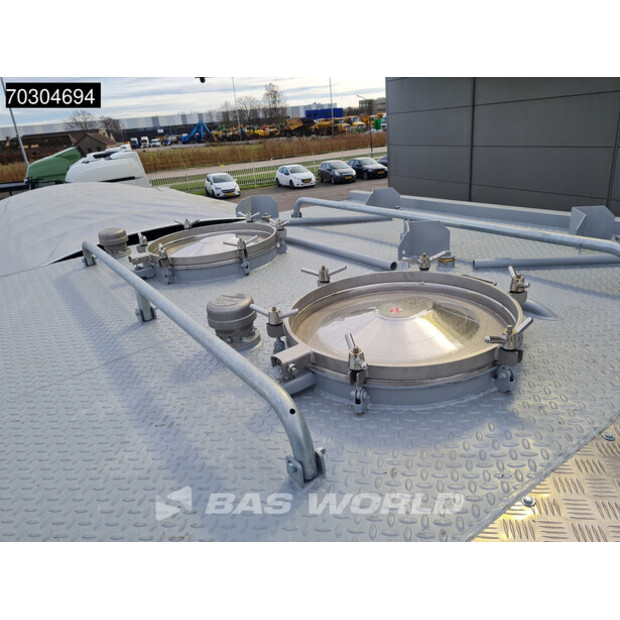 2024 فولفو FM 460-44073935