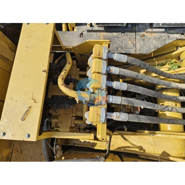 Caterpillar 390D-44080141