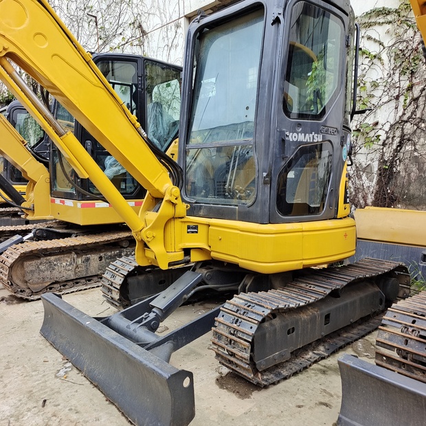 2023 Komatsu PC35-44086829