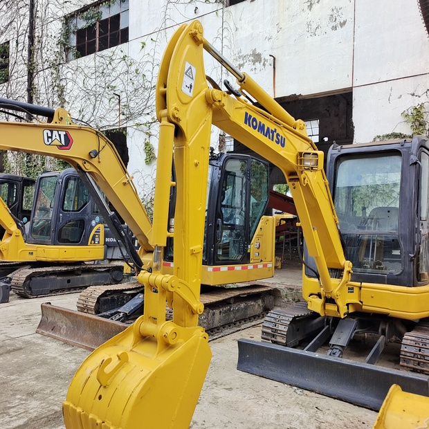 2023 Komatsu PC35-44086830