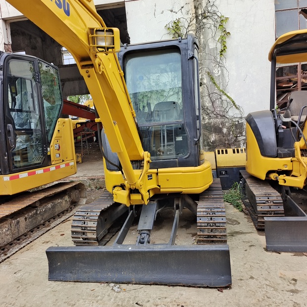 2023 Komatsu PC35-44086831