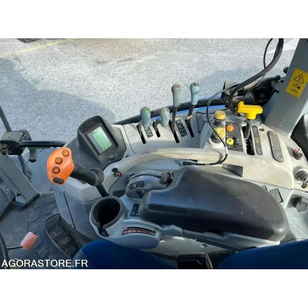 نيو هولاند T7.210-44087383