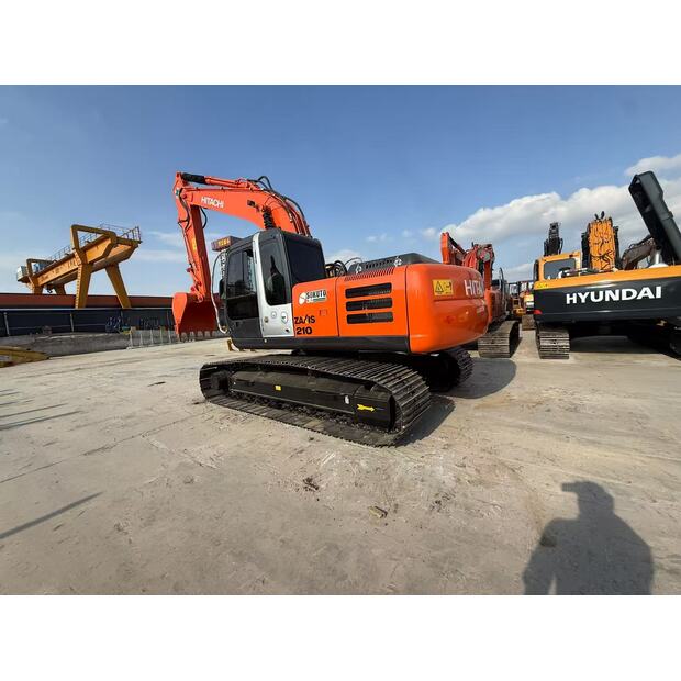 2025 هيتاشى ZX210-3G-44087968