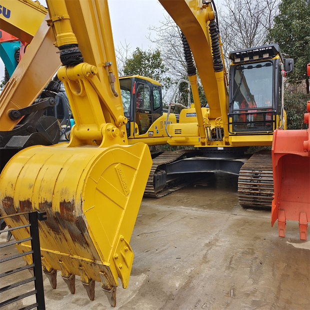 2023 Komatsu PC210-8-44087988