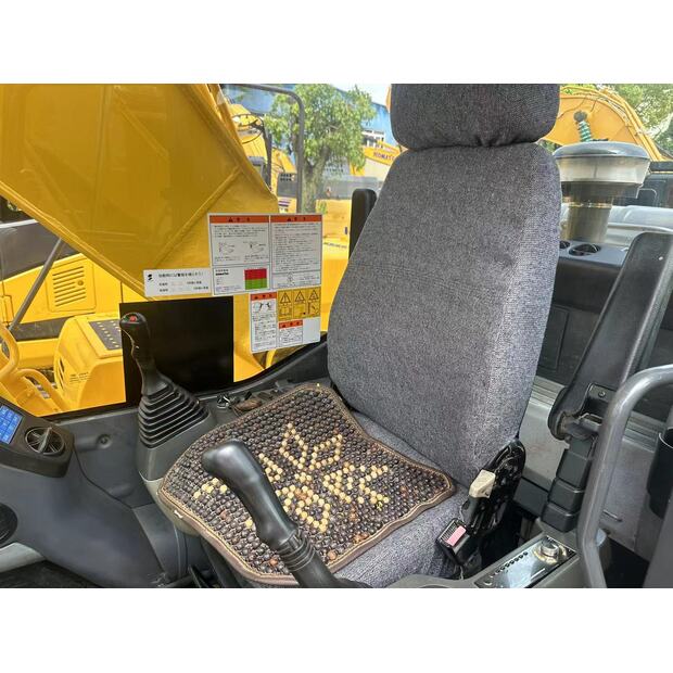 2023 Komatsu PC220-8-44088034