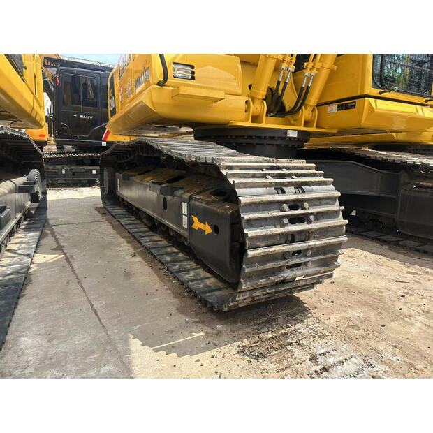 2023 Komatsu PC220-8-44088042