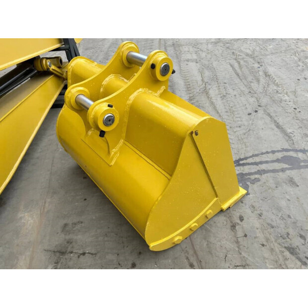 2025 Komatsu PC210-44088785