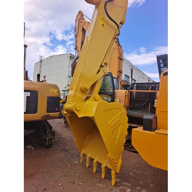 2023 Komatsu PC300-7-44088998