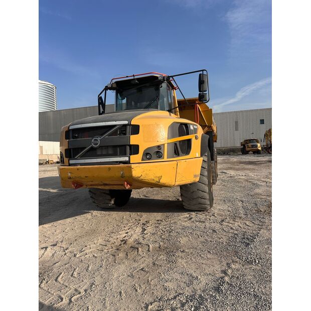 2019 فولفو A40G-44089100