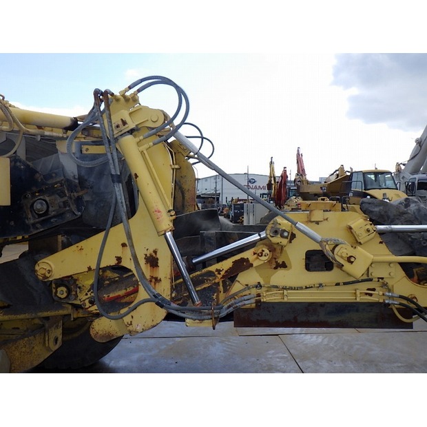 1999 ساكاي ER550F-44090790