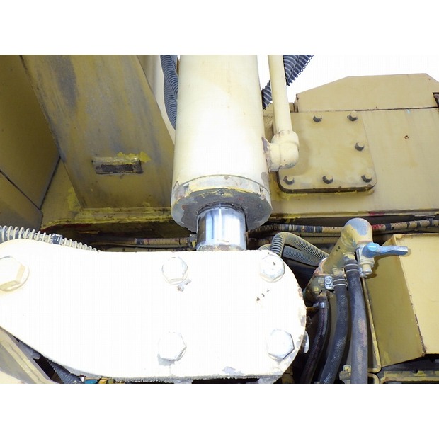 1999 ساكاي ER550F-44090830