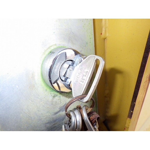 1999 ساكاي ER550F-44090852