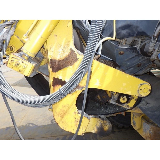 2001 ساكاي ER550F-44090870