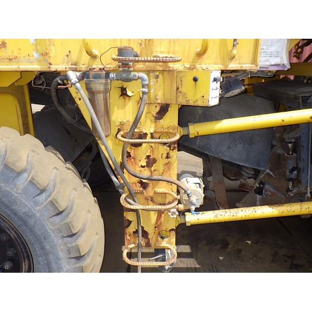 2001 ساكاي ER550F-44090872