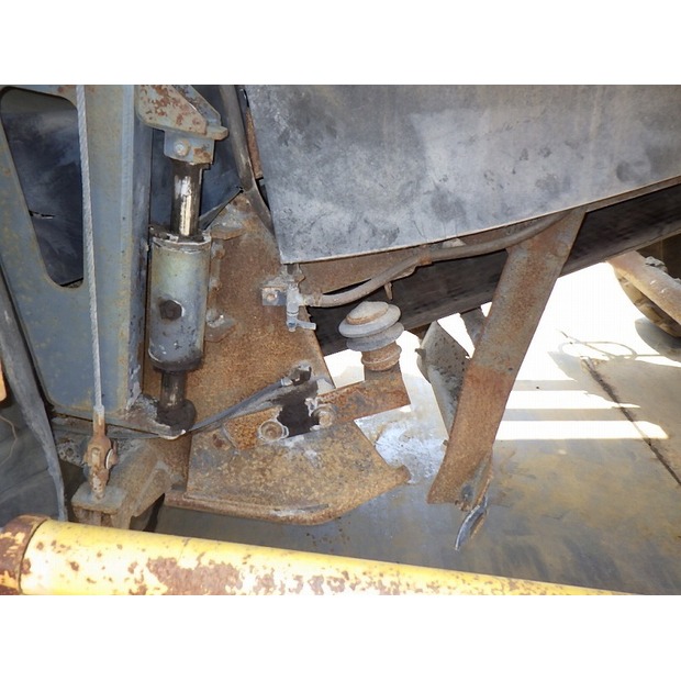 2001 ساكاي ER550F-44090874