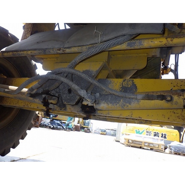 2001 ساكاي ER550F-44090893