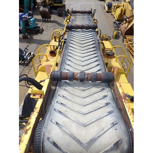 2001 ساكاي ER550F-44090897