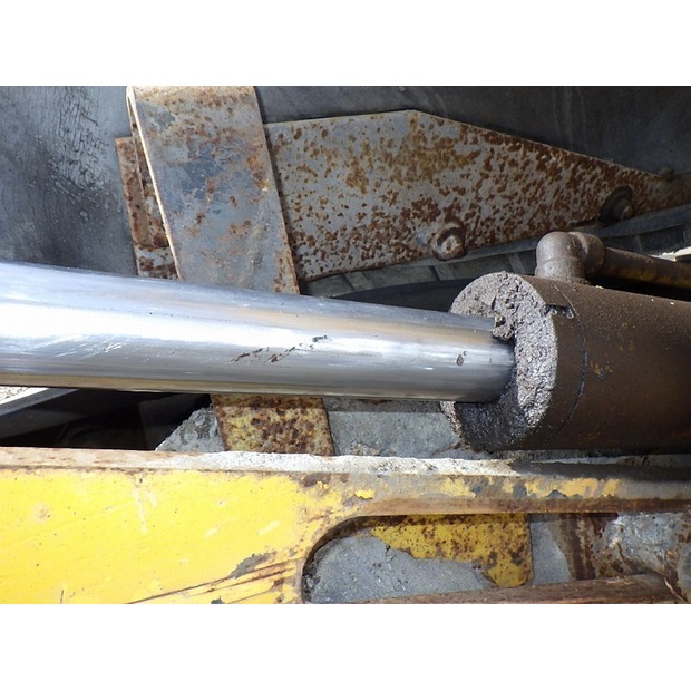 2001 ساكاي ER550F-44090905