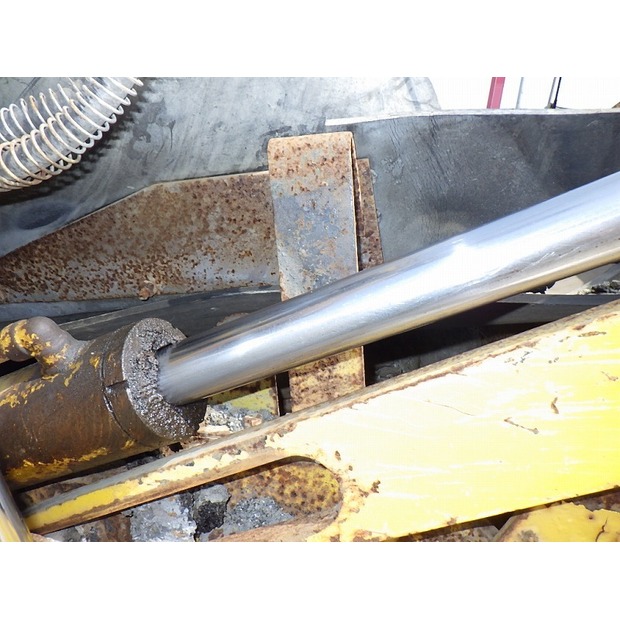 2001 ساكاي ER550F-44090908