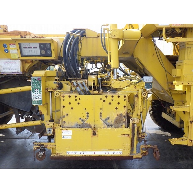 2001 ساكاي ER550F-44090909