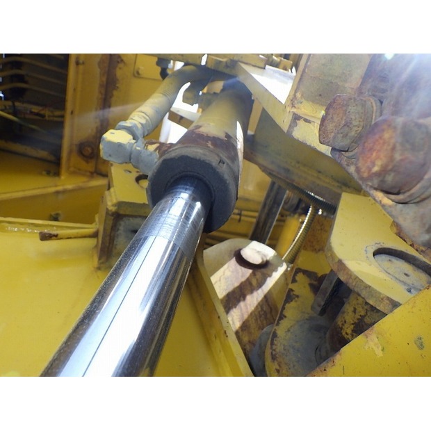 2001 ساكاي ER550F-44090916