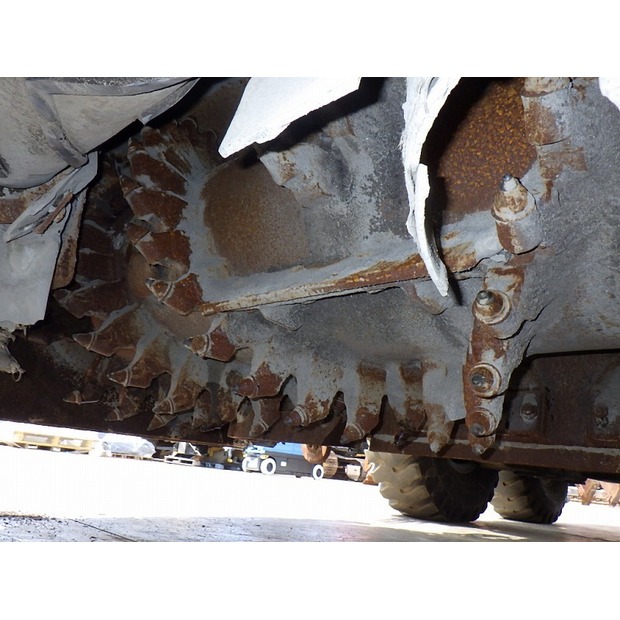 2001 ساكاي ER550F-44090925