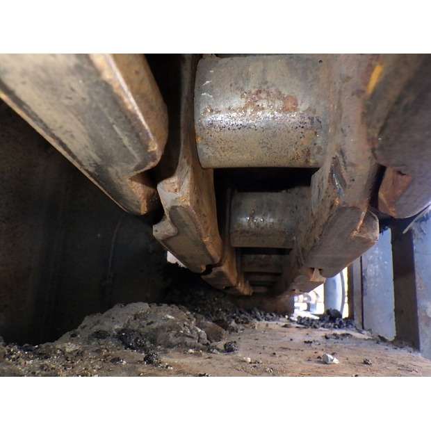 2014 سوميتومو HA60C-8-44090984