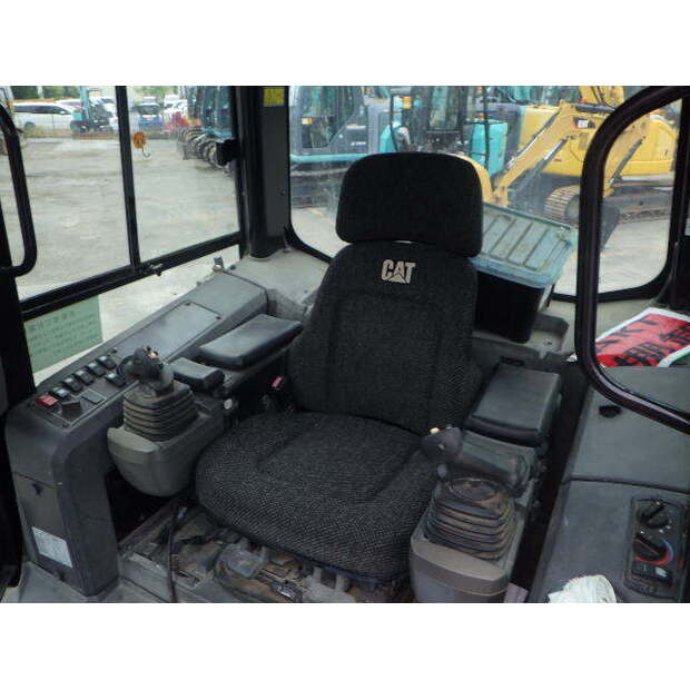 2010 Caterpillar D3K-44091031