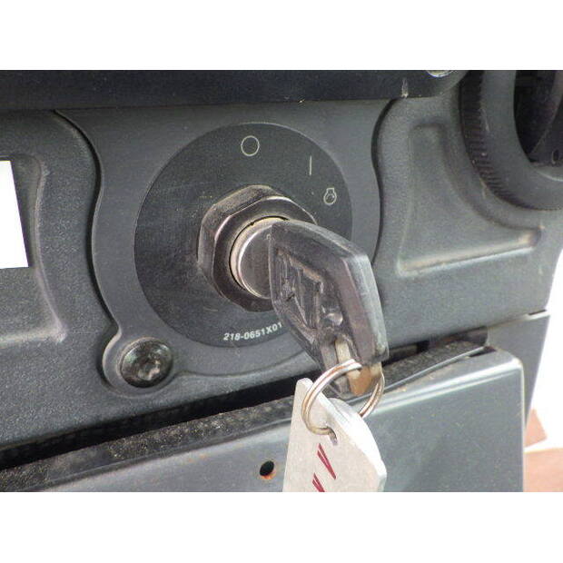 2010 Caterpillar D3K-44091041