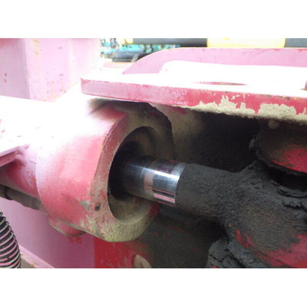 2010 Caterpillar D3K-44091046