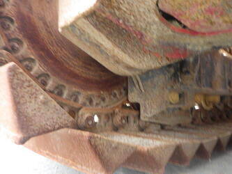 2010-caterpillar-d3k-44091067