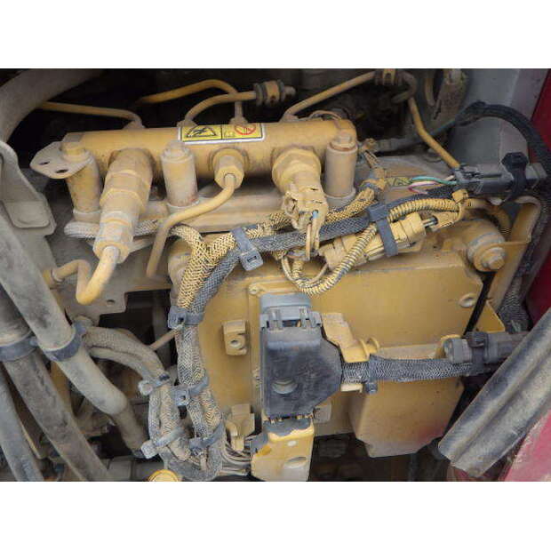 2010 Caterpillar D3K-44091073