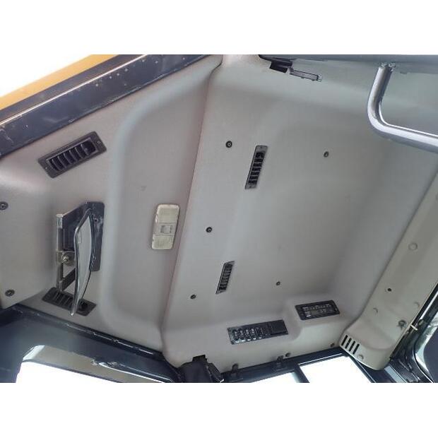 2017 Komatsu D37PX-23-44091165