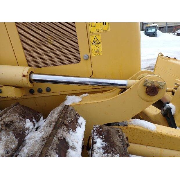 2017 Komatsu D37PX-23-44091176