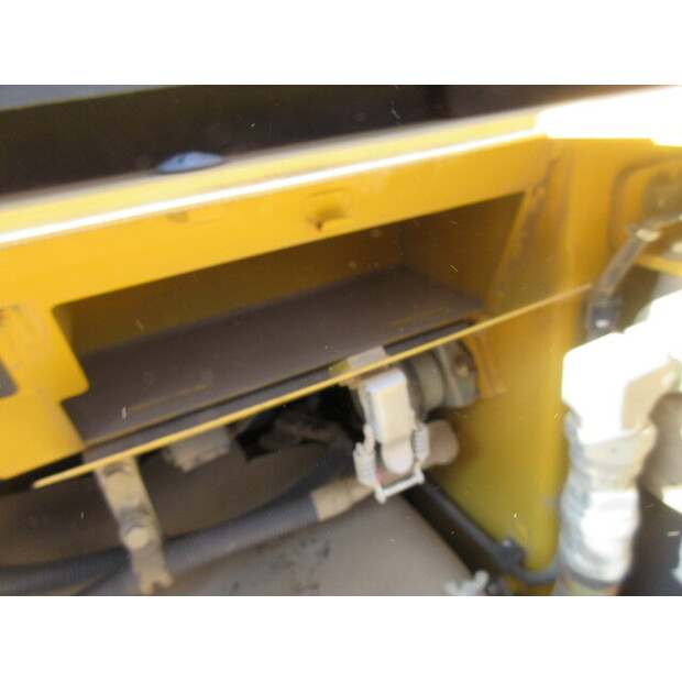 2014 Komatsu D61PX-23-44091457