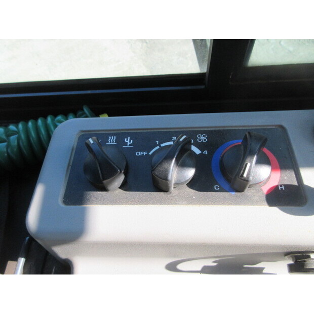 2014 Komatsu D61PX-23-44091466