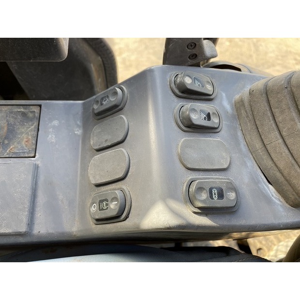 2007 كاتربيلر 325C-44091516