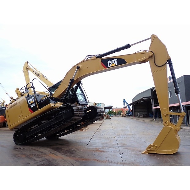 2016 كاتربيلر 320E-SXE-44091559