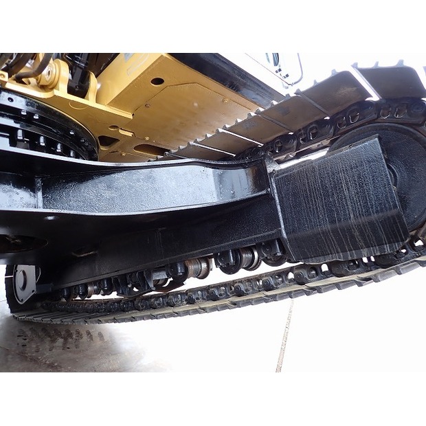 2016 كاتربيلر 320E-SXE-44091575