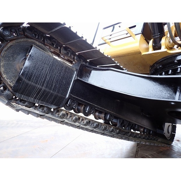 2016 كاتربيلر 320E-SXE-44091576