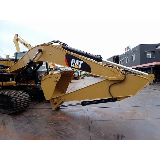 2016 كاتربيلر 320E-SXE-44091591