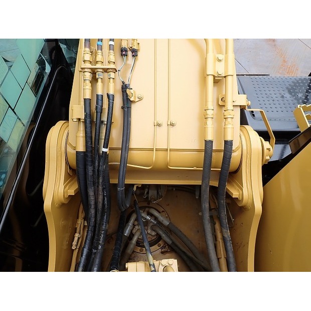 2016 كاتربيلر 320E-SXE-44091593