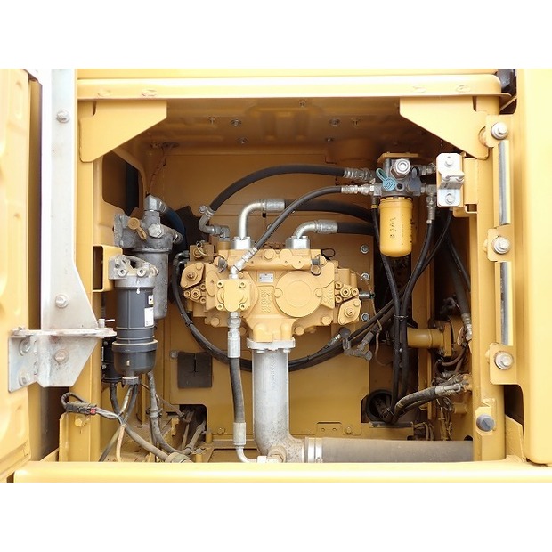 2016 كاتربيلر 320E-SXE-44091604