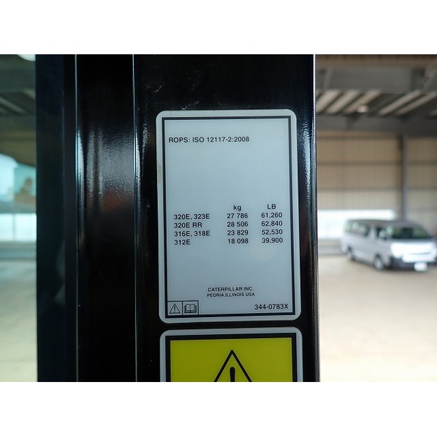 2016 كاتربيلر 320E-SXE-44091610