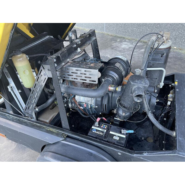 2015 Kaeser M31-44092323