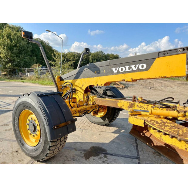 2013 فولفو G946B-44092350