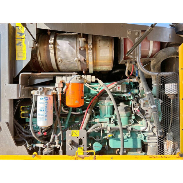 2013 فولفو G946B-44092355