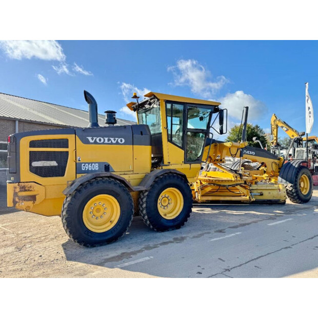 2014 فولفو G960B-44092361