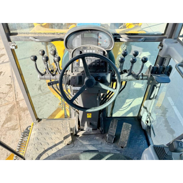 2014 فولفو G960B-44092364