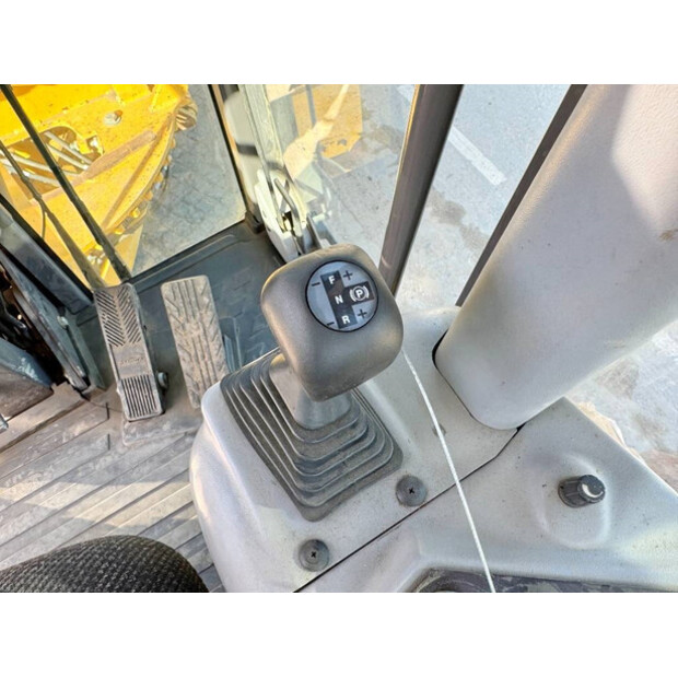 2014 فولفو G960B-44092367